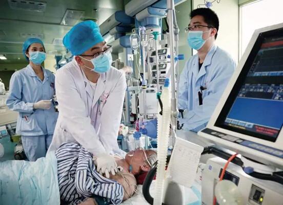 論ICU病房，對講機通信撐起救援“生命線”